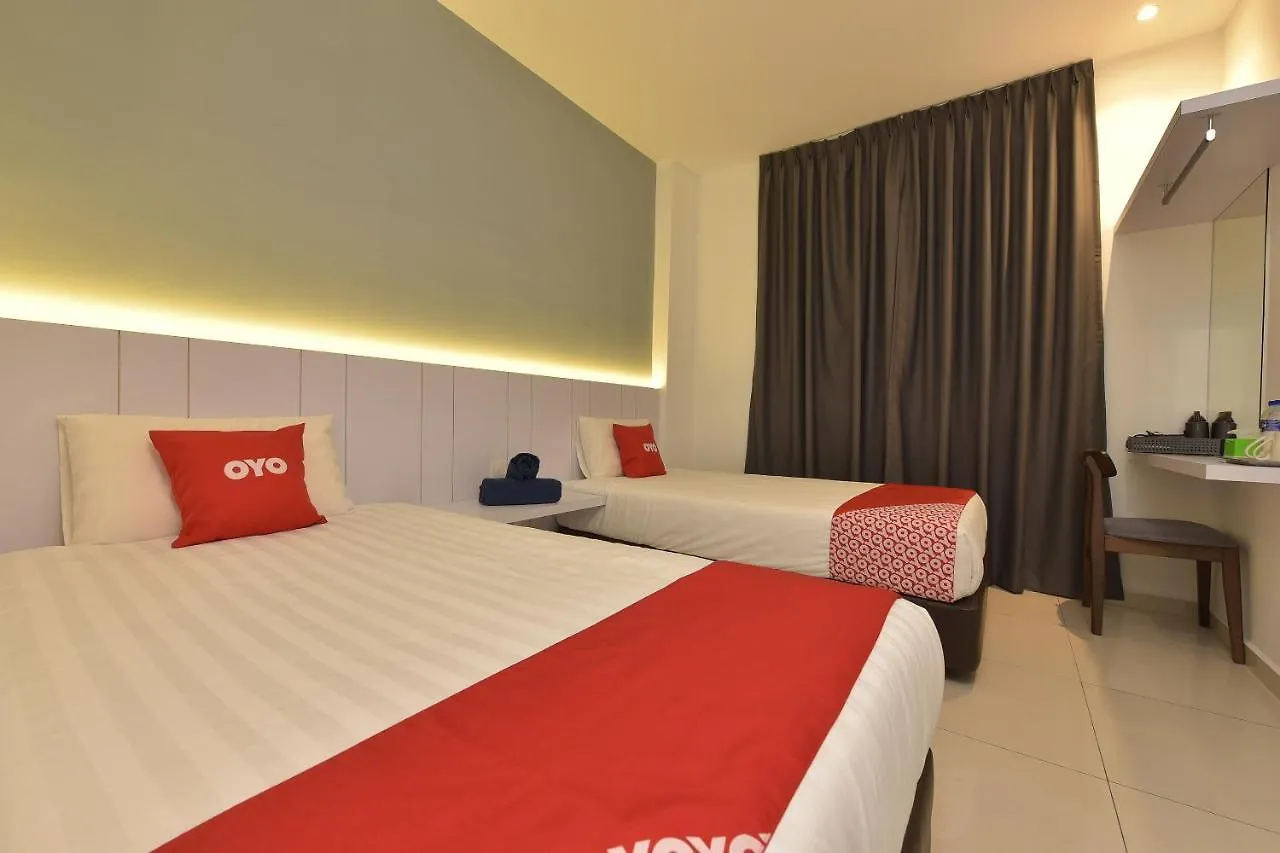 Capital O 90609 Gc Hotel 新山 马来西亚