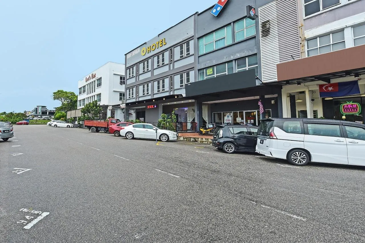 Capital O 90609 Gc Hotel 新山 马来西亚