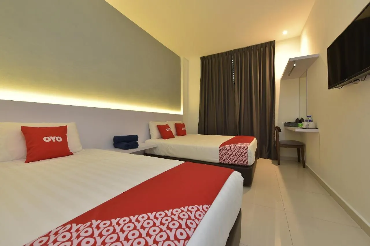 Capital O 90609 Gc Hotel 新山 马来西亚